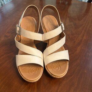 NWT B.O.C Shirra Wedge